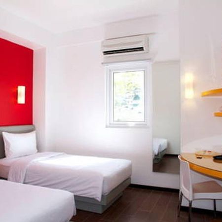 Amaris Hotel Ambon Esterno foto