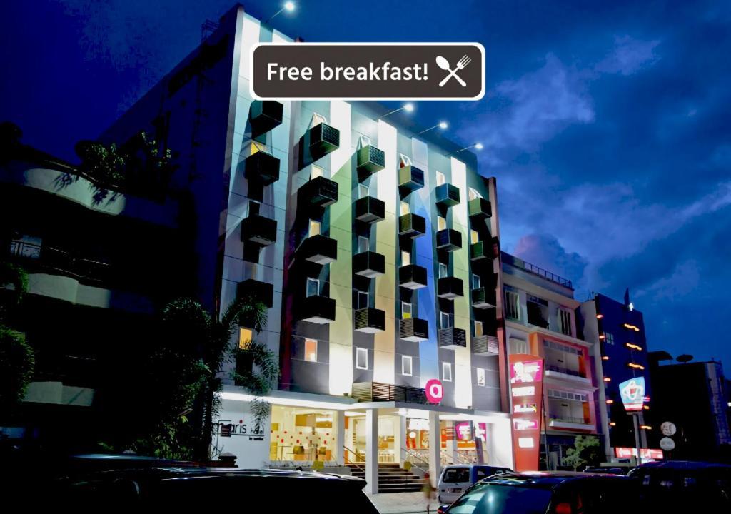 Amaris Hotel Ambon Esterno foto